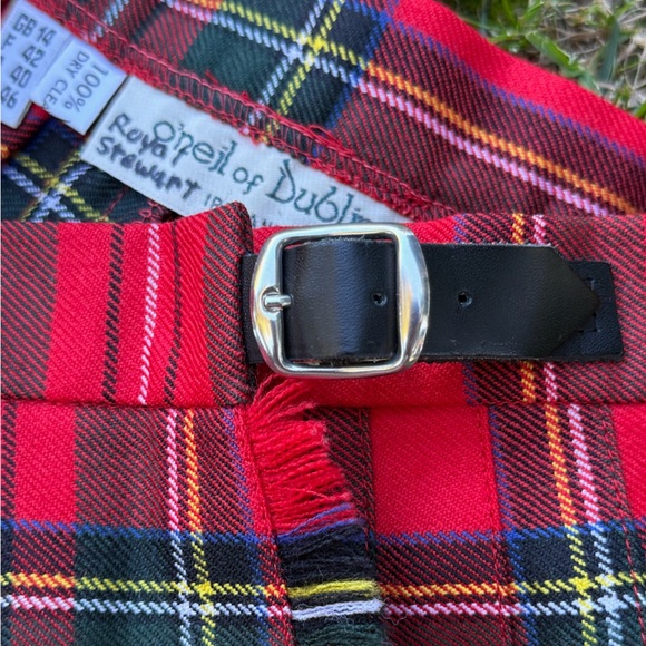 NWOT O'Neil of Dublin Royal Stewart kilt with Rampant Lion kilt pin - US size 10 - Picture 6 of 6